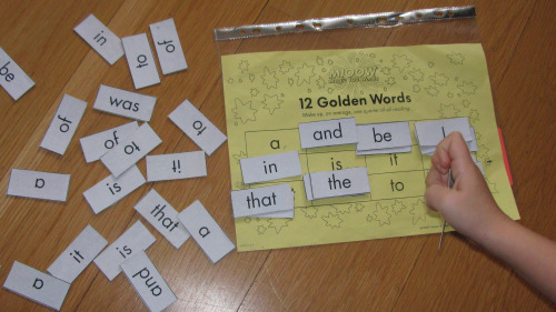http://planningwithkids.com/2009/07/23/magic-100-words-or-sight-word-lists/